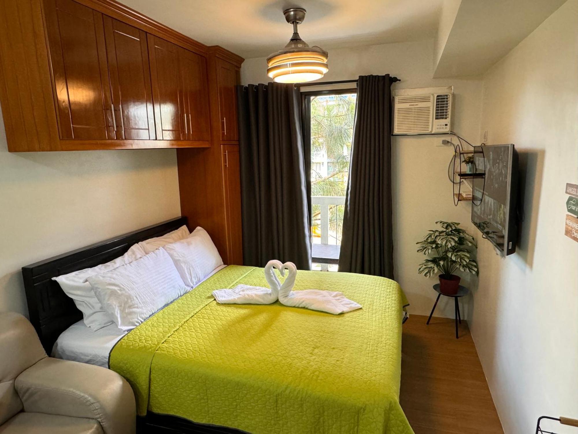 Cozyvilla At Pine Suites Tagaytay 2Br Or Studio With Free Parking 2Br In Basement Parking And Studio In Offsite Parking Tagaytay City Exterior foto