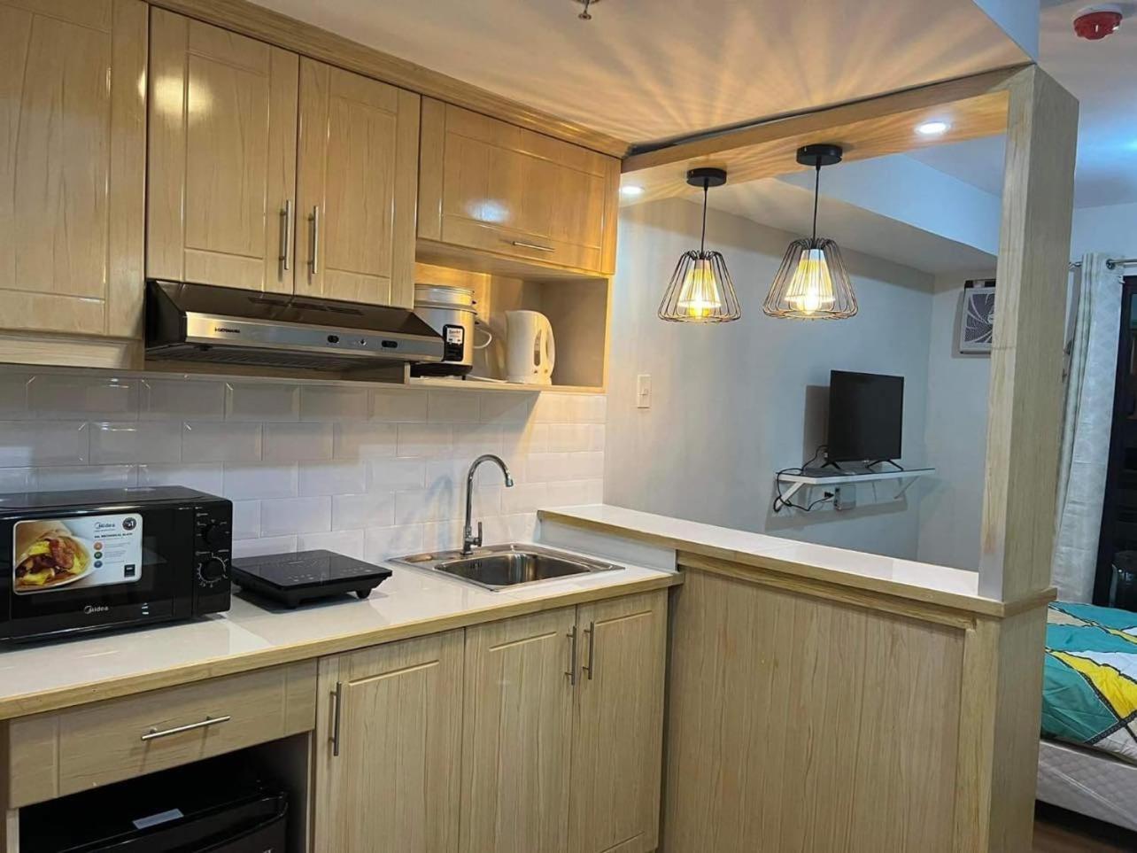 Cozyvilla At Pine Suites Tagaytay 2Br Or Studio With Free Parking 2Br In Basement Parking And Studio In Offsite Parking Tagaytay City Exterior foto