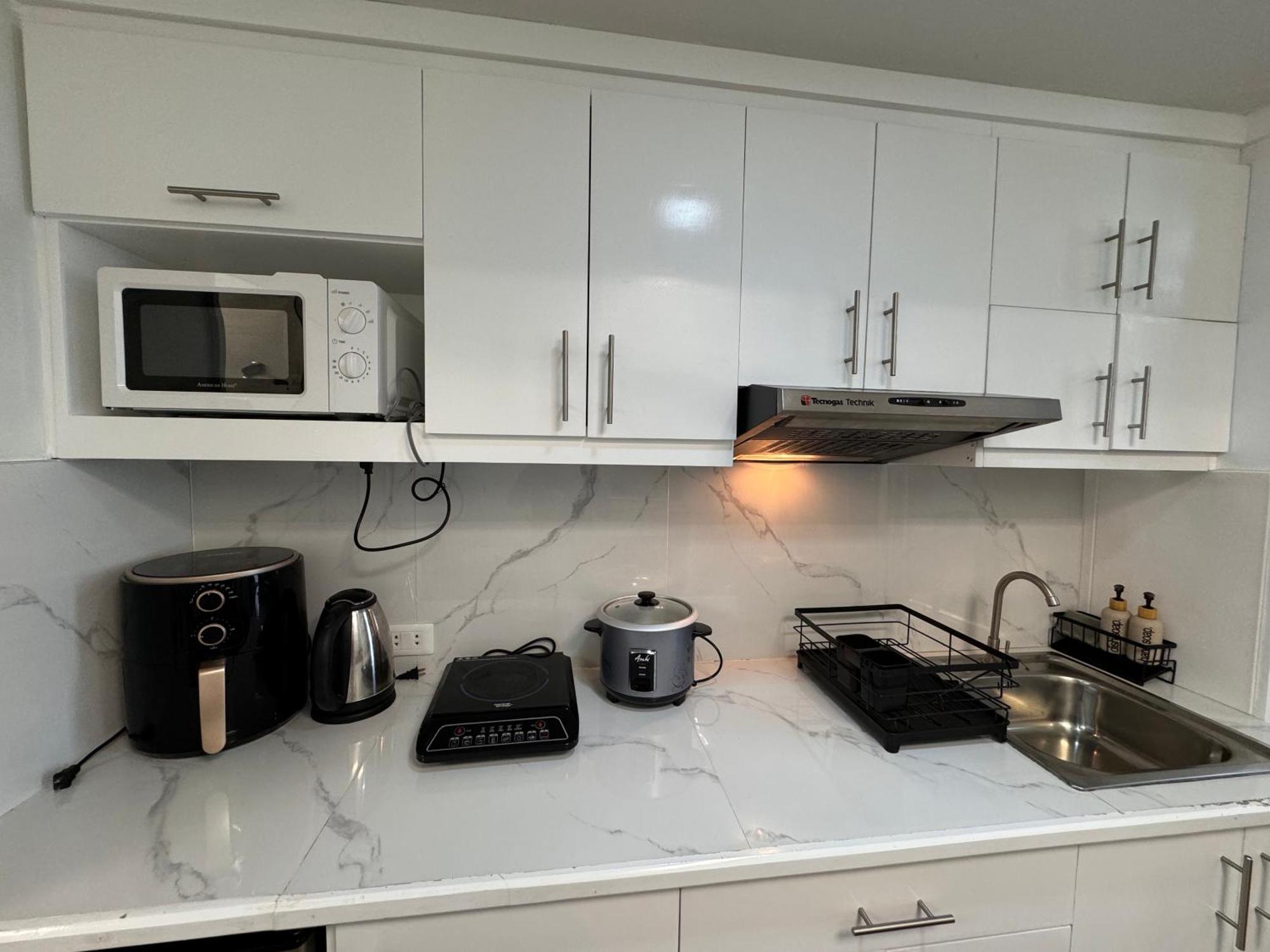 Cozyvilla At Pine Suites Tagaytay 2Br Or Studio With Free Parking 2Br In Basement Parking And Studio In Offsite Parking Tagaytay City Zimmer foto